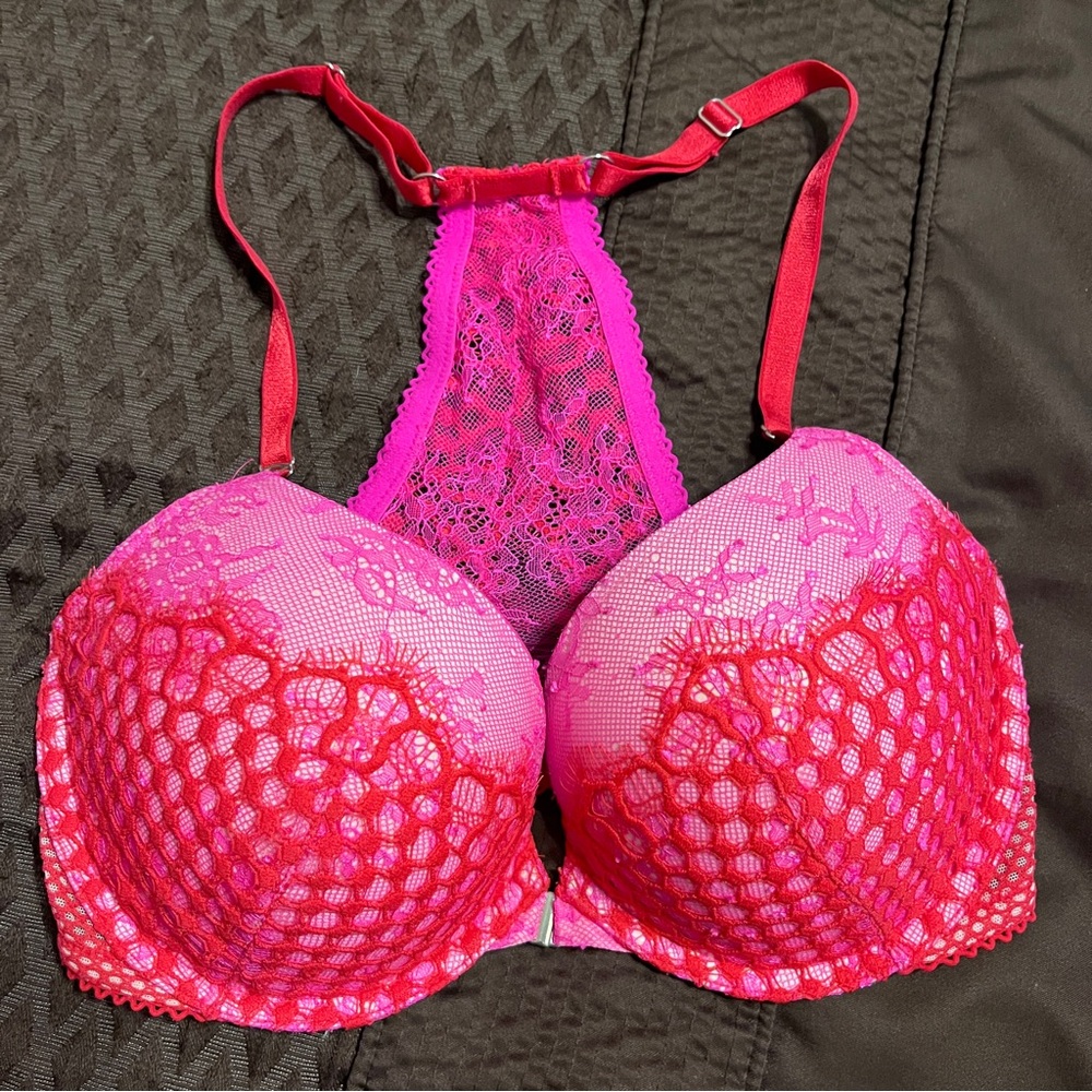 NWOT Victoria’s Secret Very Sexy Push-up Bra 32DD - Red and pink lace
